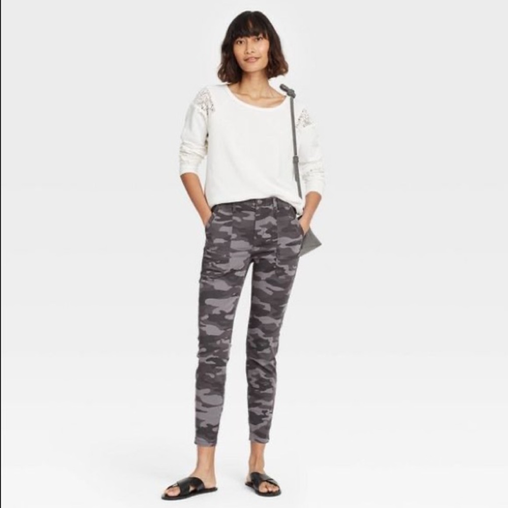 Knox Rose Mid-Rise Utility Ankle Pants